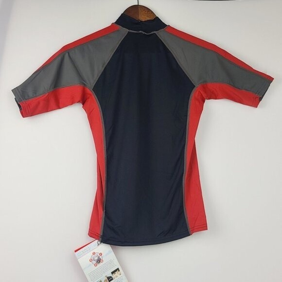 Pinnacle Men's Boy's Shorts Sleeve Rash Guard Size S NWT - Picture 3 of 10